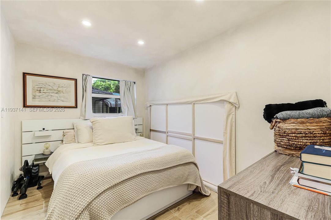 На продажу: $1,400,000 (3 спален, 2 ванн, 1405 Квадратных фут)