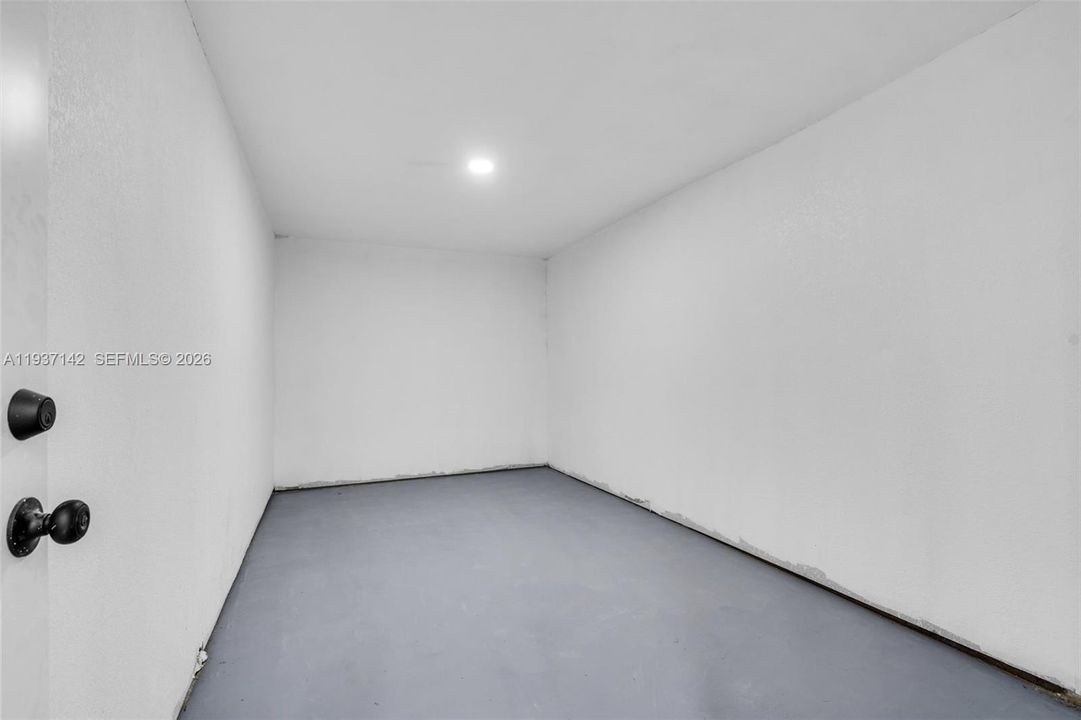 На продажу: $559,999 (4 спален, 2 ванн, 1653 Квадратных фут)