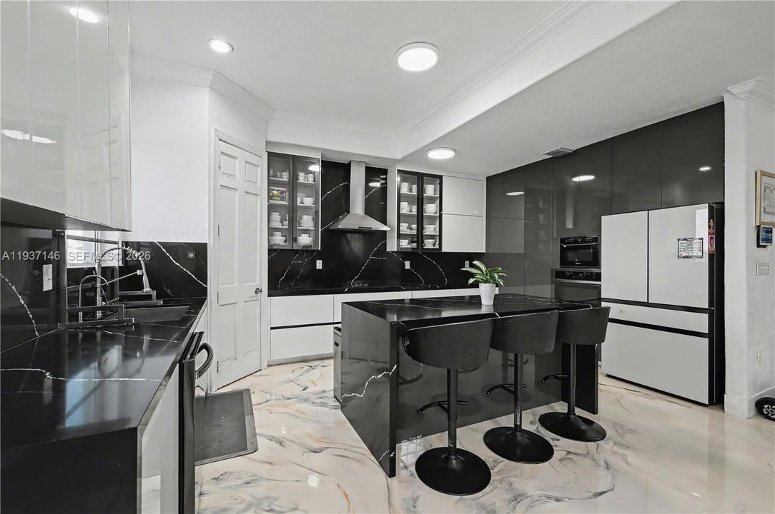 For Sale: $1,690,000 (4 beds, 3 baths, 3977 Square Feet)