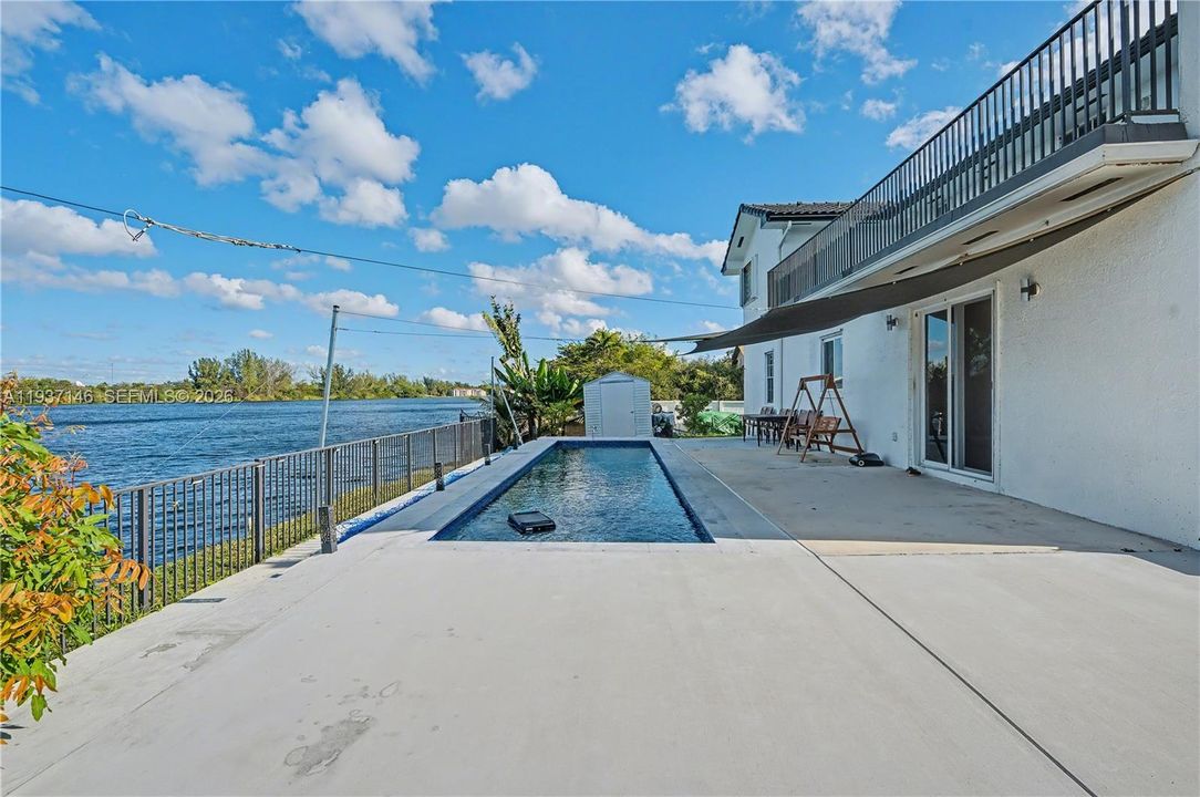 For Sale: $1,690,000 (4 beds, 3 baths, 3977 Square Feet)