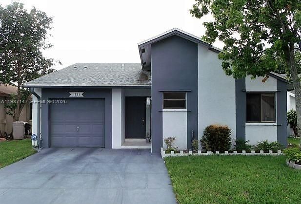 For Rent: $3,200 (2 beds, 2 baths, 1130 Square Feet)