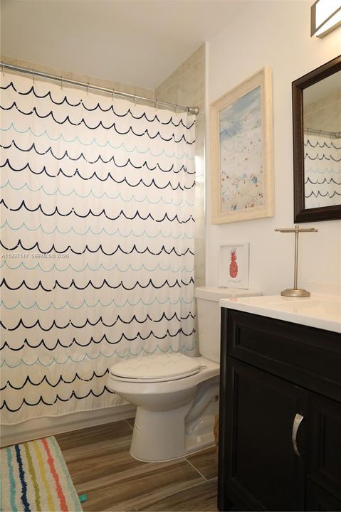 For Rent: $3,200 (2 beds, 2 baths, 1130 Square Feet)