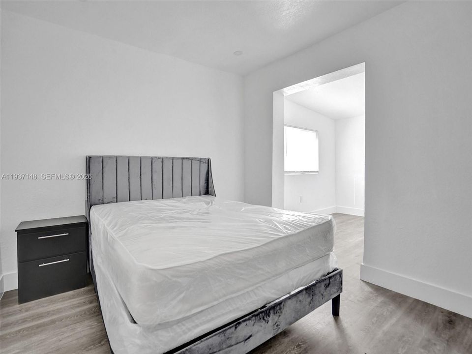 En Venta: $429,999 (4 camas, 3 baños, 1415 Pies cuadrados)