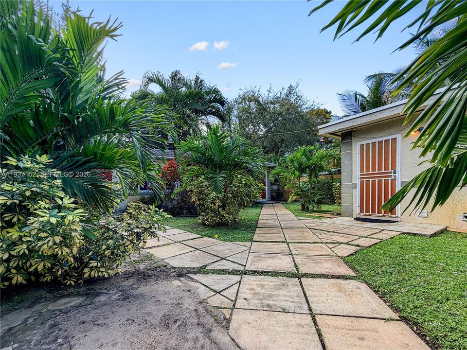 En Renta: $1,650 (1 camas, 1 baños, 500 Pies cuadrados)