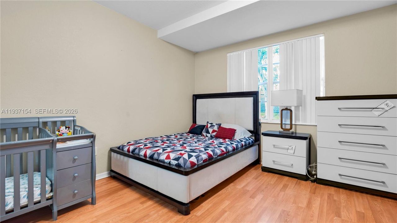 En Venta: $400,000 (3 camas, 2 baños, 1210 Pies cuadrados)