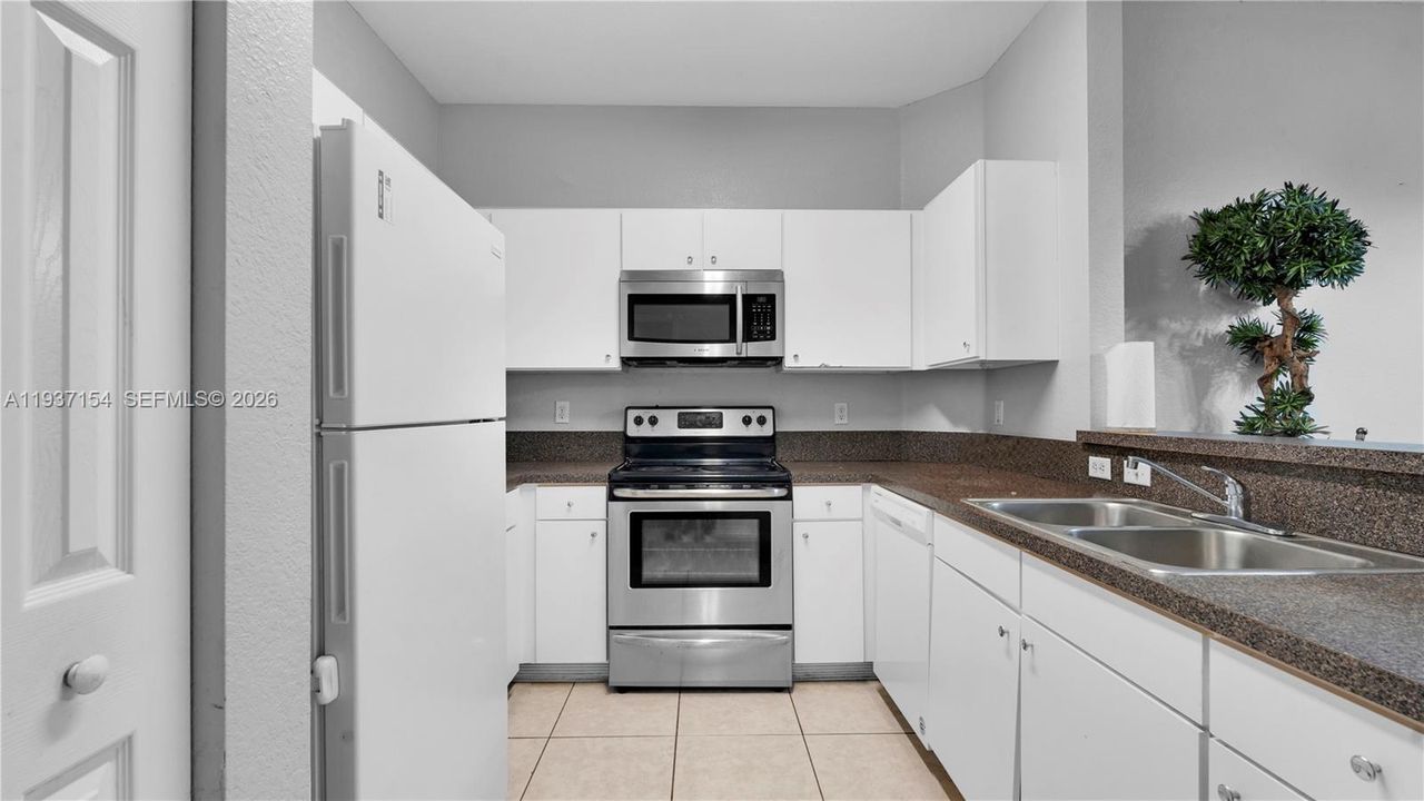 En Venta: $400,000 (3 camas, 2 baños, 1210 Pies cuadrados)