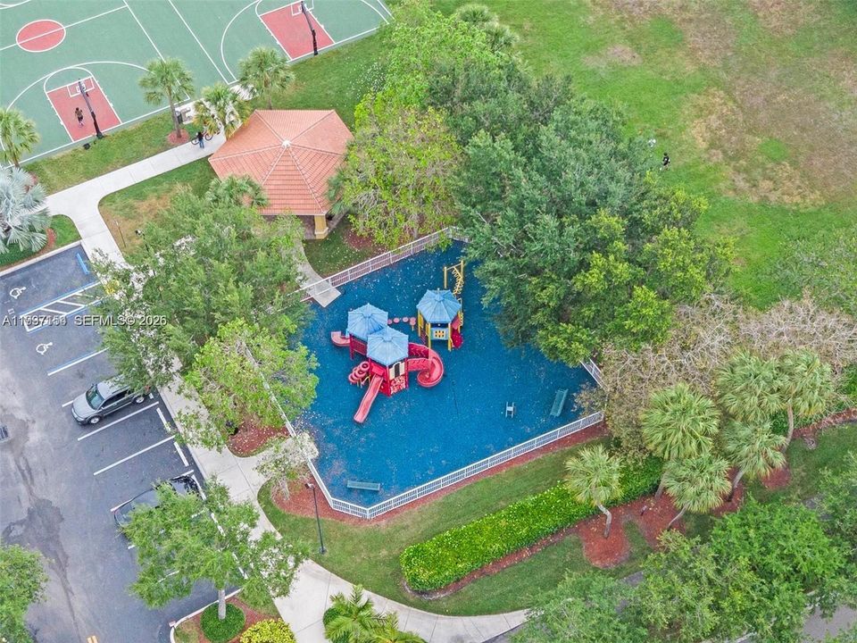 En Venta: $400,000 (3 camas, 2 baños, 1210 Pies cuadrados)