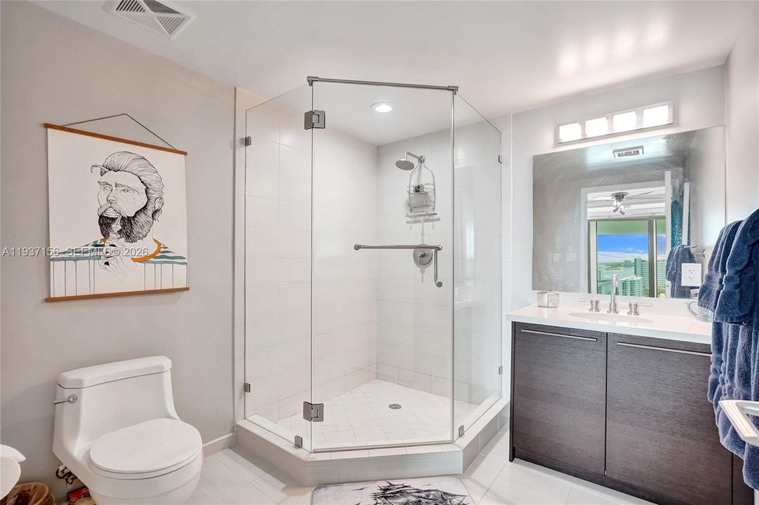 For Sale: $1,275,000 (2 beds, 2 baths, 1575 Square Feet)