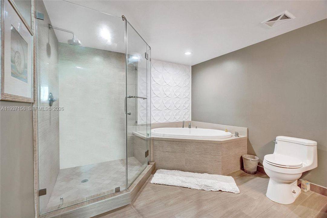 For Sale: $1,275,000 (2 beds, 2 baths, 1575 Square Feet)