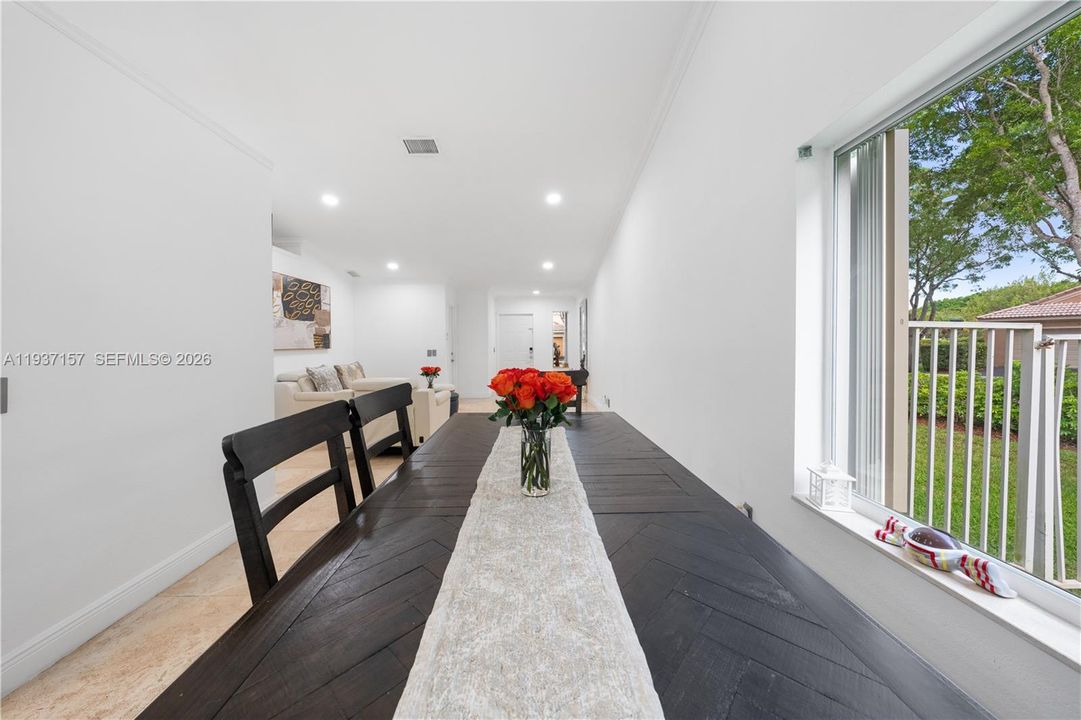 На продажу: $670,000 (3 спален, 2 ванн, 1542 Квадратных фут)