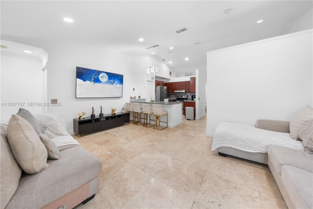 На продажу: $670,000 (3 спален, 2 ванн, 1542 Квадратных фут)