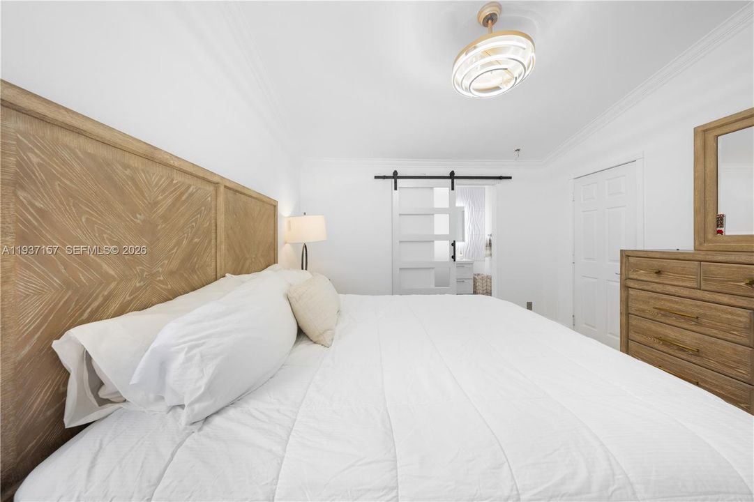 На продажу: $670,000 (3 спален, 2 ванн, 1542 Квадратных фут)