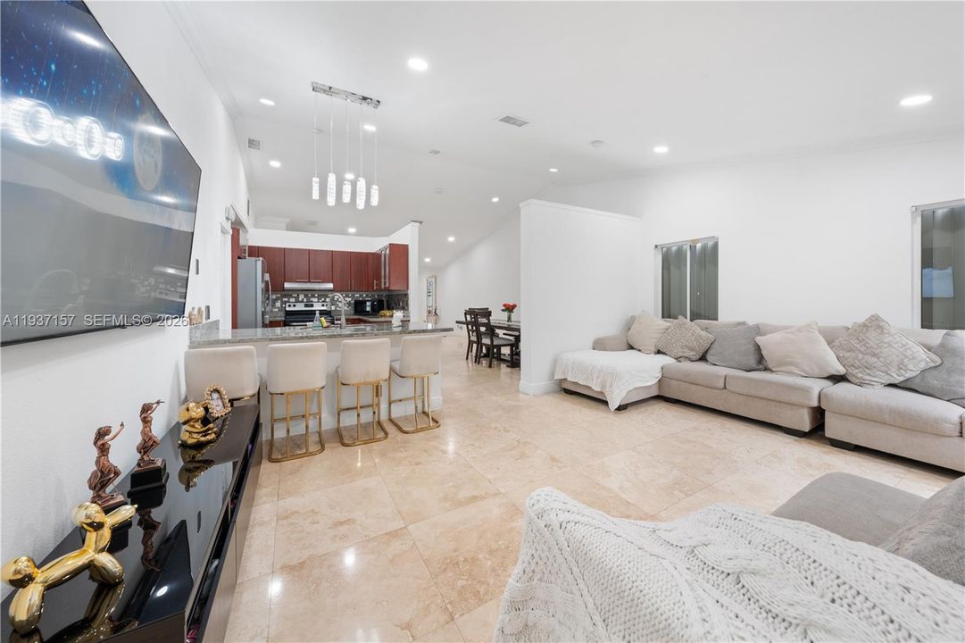 На продажу: $670,000 (3 спален, 2 ванн, 1542 Квадратных фут)