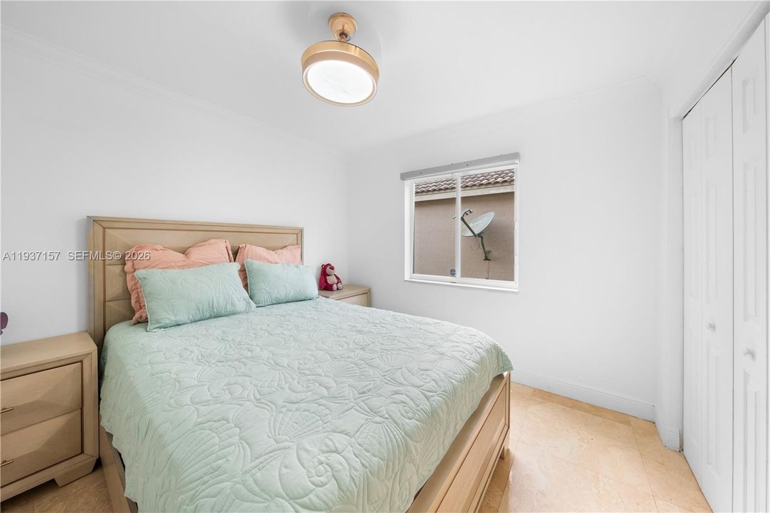 На продажу: $670,000 (3 спален, 2 ванн, 1542 Квадратных фут)