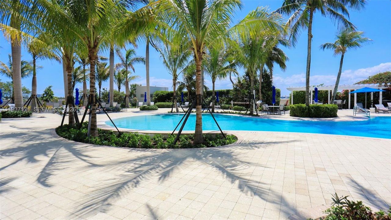 For Sale: $1,060,000 (3 beds, 2 baths, 1815 Square Feet)