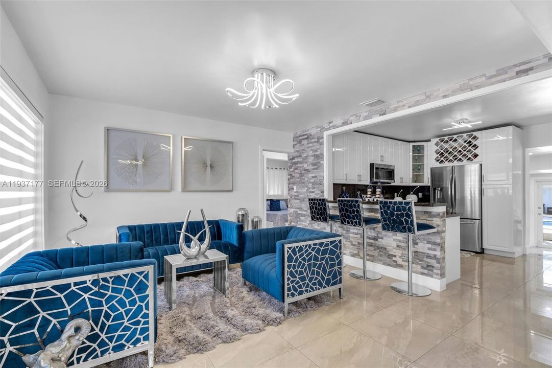 На продажу: $699,999 (3 спален, 3 ванн, 1463 Квадратных фут)