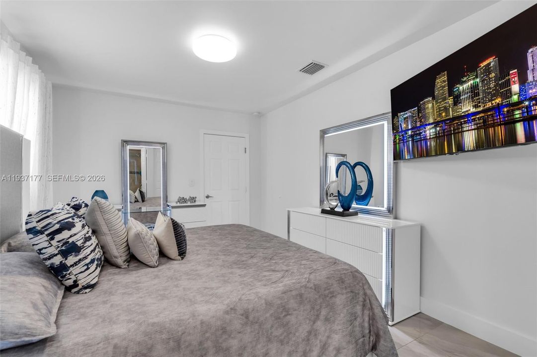 На продажу: $699,999 (3 спален, 3 ванн, 1463 Квадратных фут)