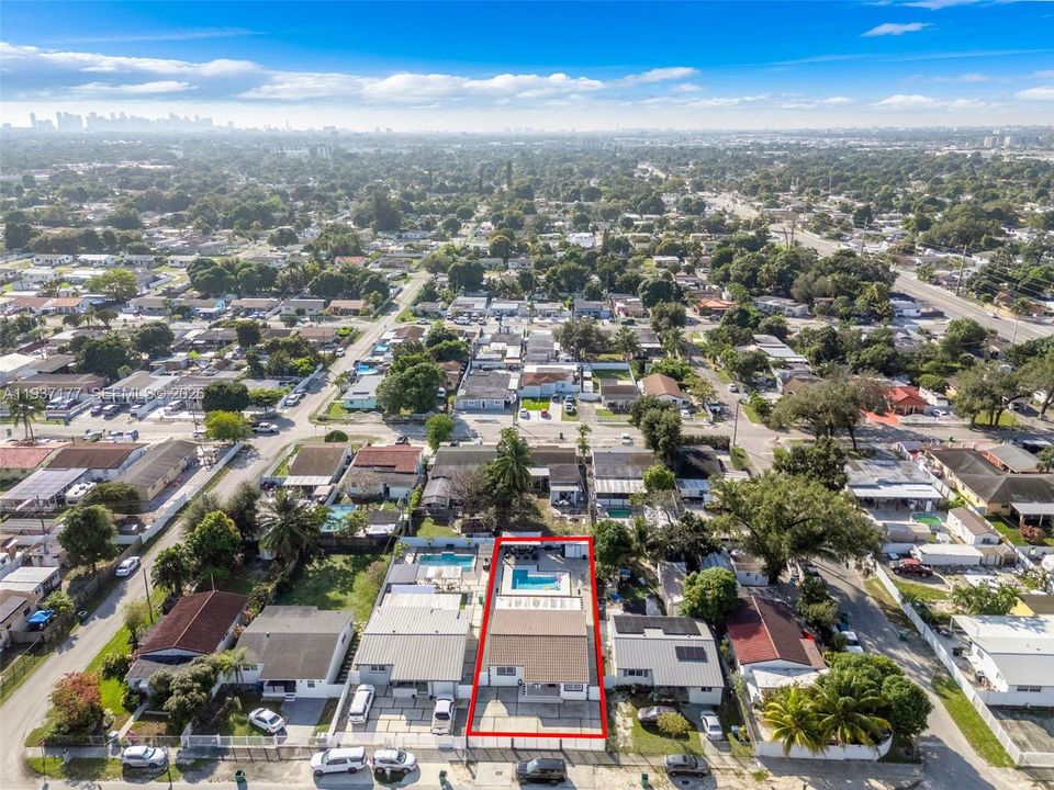 На продажу: $699,999 (3 спален, 3 ванн, 1463 Квадратных фут)