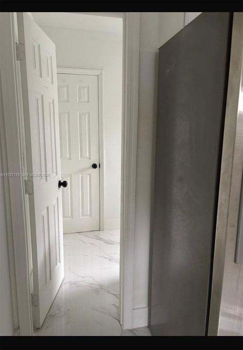 В аренду: $1,775 (1 спален, 1 ванн, 1732 Квадратных фут)