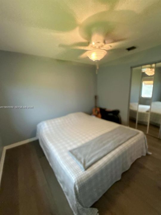 На продажу: $300,000 (2 спален, 2 ванн, 1008 Квадратных фут)