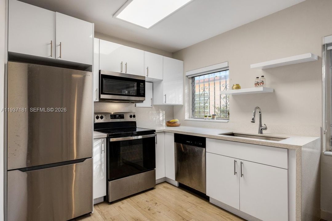 En Venta: $715,000 (3 camas, 1 baños, 1172 Pies cuadrados)