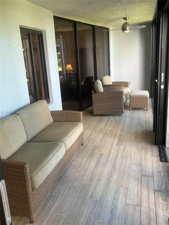 For Rent: $4,994 (2 beds, 2 baths, 1348 Square Feet)