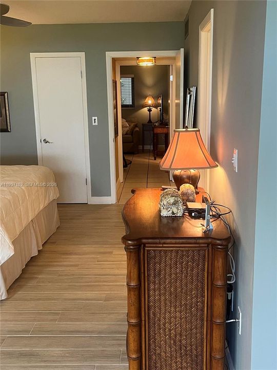 For Rent: $4,994 (2 beds, 2 baths, 1348 Square Feet)