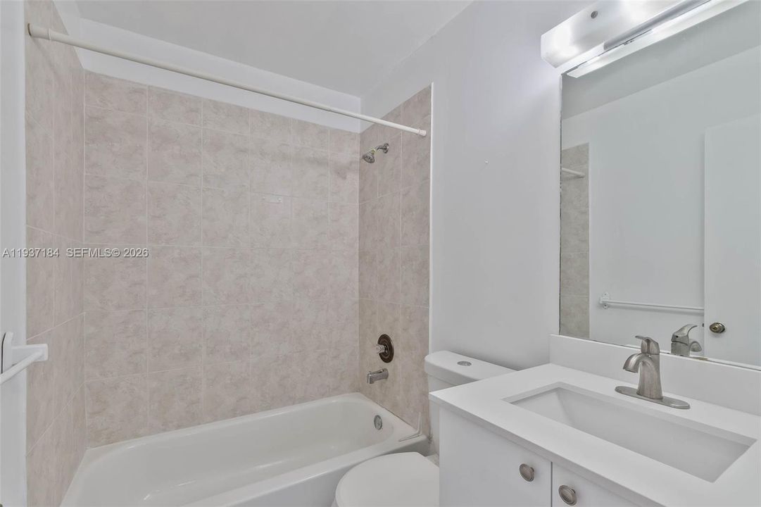 待售: $294,900 (3 贝兹, 2 浴室, 993 平方英尺)