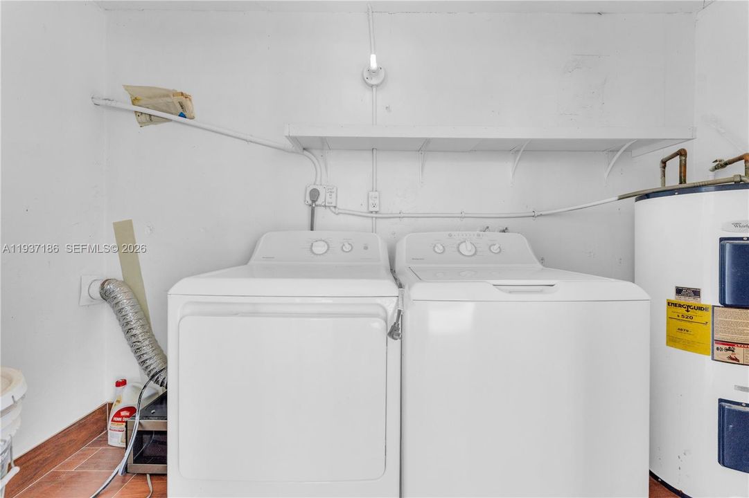 For Rent: $3,500 (3 beds, 2 baths, 1250 Square Feet)