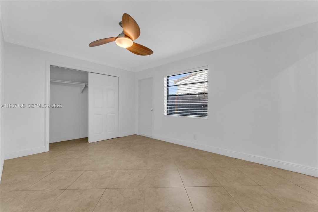 For Rent: $3,500 (3 beds, 2 baths, 1250 Square Feet)