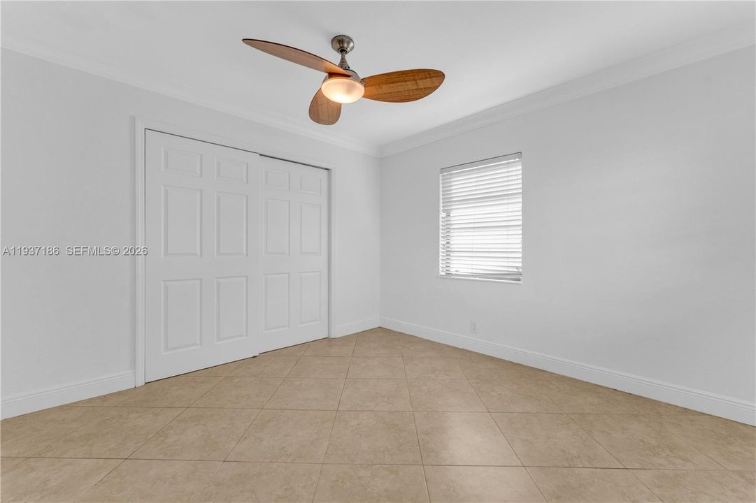 For Rent: $3,500 (3 beds, 2 baths, 1250 Square Feet)