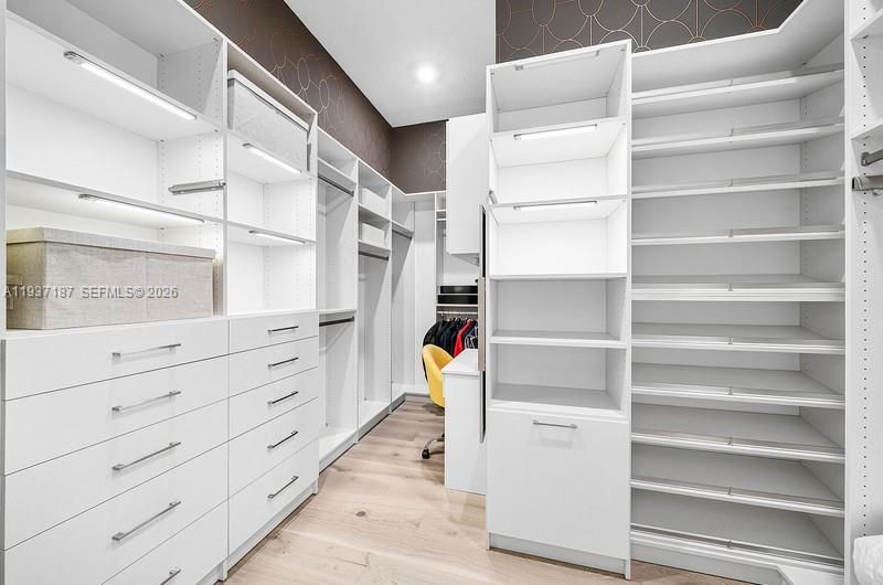 待售: $3,875,000 (4 贝兹, 3 浴室, 3461 平方英尺)