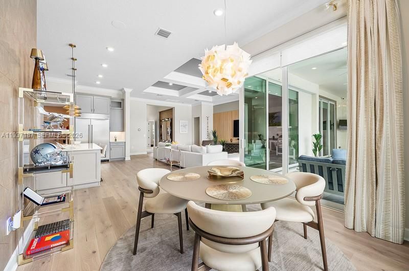 待售: $3,875,000 (4 贝兹, 3 浴室, 3461 平方英尺)