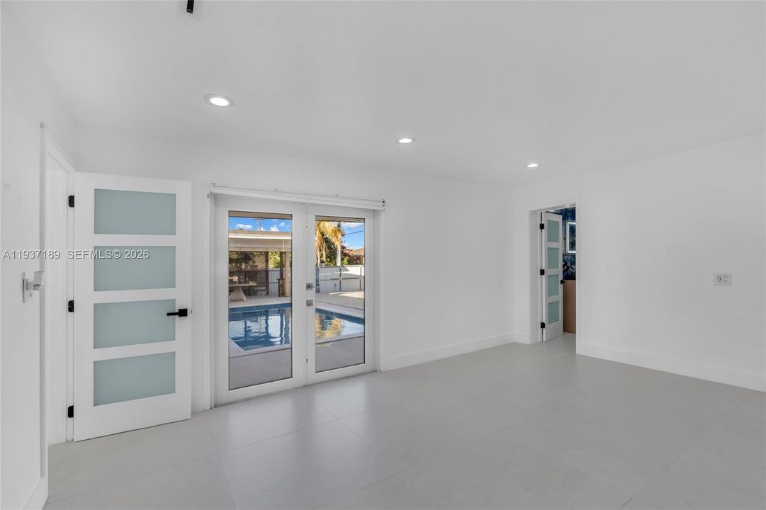 На продажу: $725,000 (3 спален, 2 ванн, 1363 Квадратных фут)