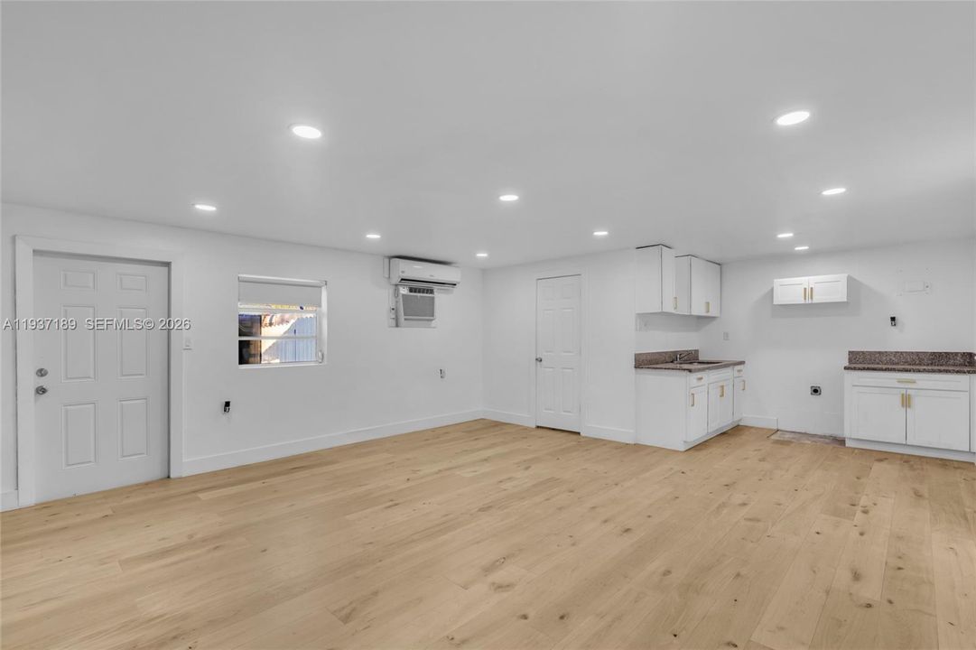 На продажу: $725,000 (3 спален, 2 ванн, 1363 Квадратных фут)