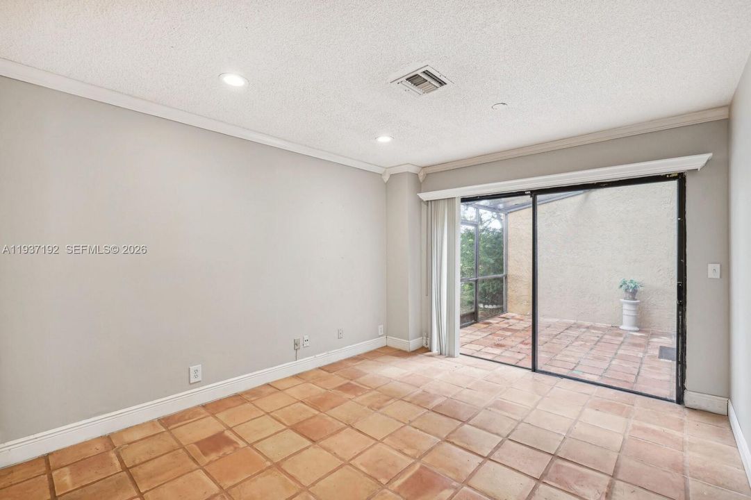 На продажу: $339,000 (3 спален, 2 ванн, 1580 Квадратных фут)