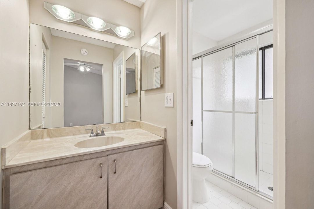 На продажу: $339,000 (3 спален, 2 ванн, 1580 Квадратных фут)