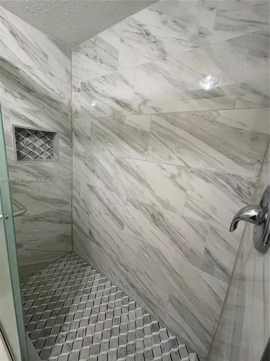 For Sale: $340,000 (2 beds, 2 baths, 1235 Square Feet)