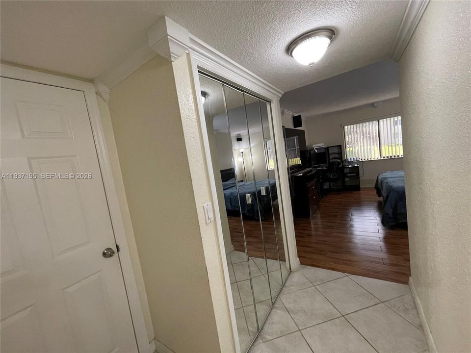 For Sale: $340,000 (2 beds, 2 baths, 1235 Square Feet)