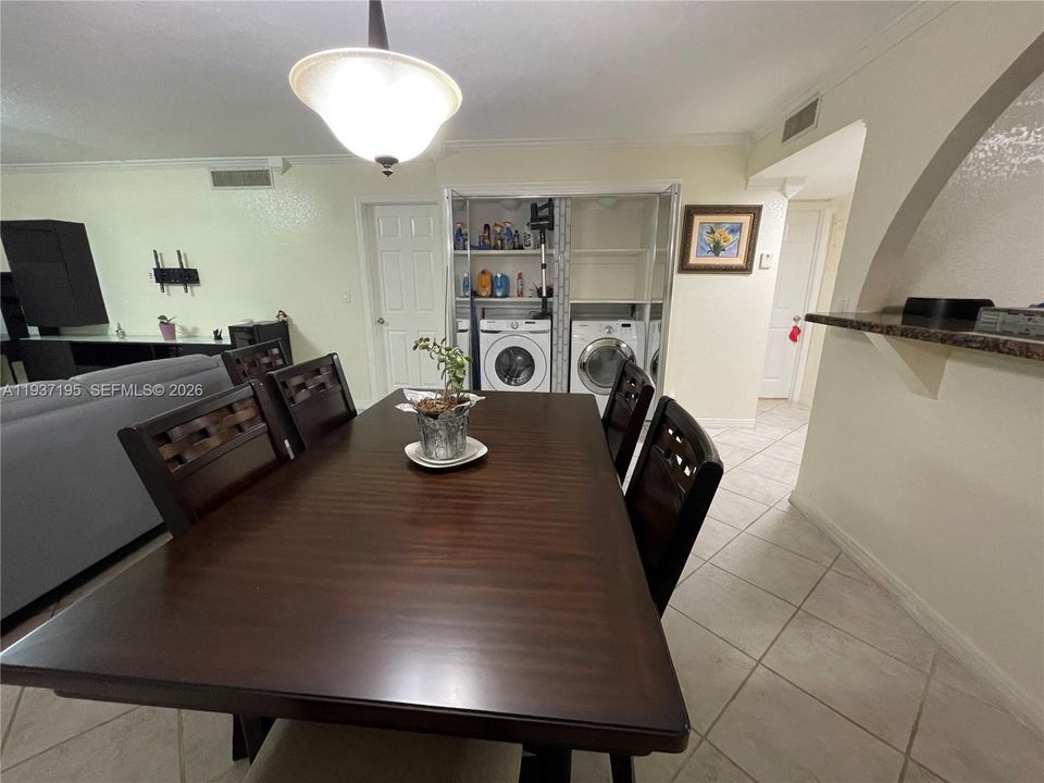 For Sale: $340,000 (2 beds, 2 baths, 1235 Square Feet)