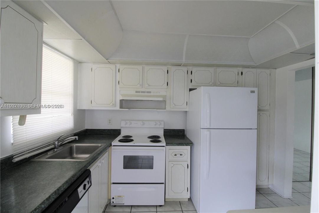 En Renta: $1,900 (2 camas, 2 baños, 1000 Pies cuadrados)