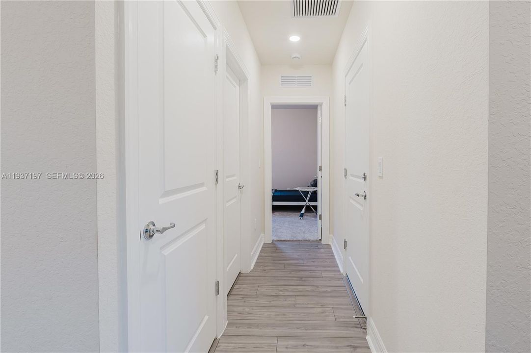 В аренду: $3,850 (4 спален, 2 ванн, 2099 Квадратных фут)