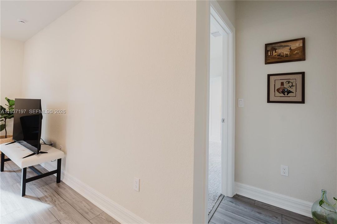 В аренду: $3,850 (4 спален, 2 ванн, 2099 Квадратных фут)