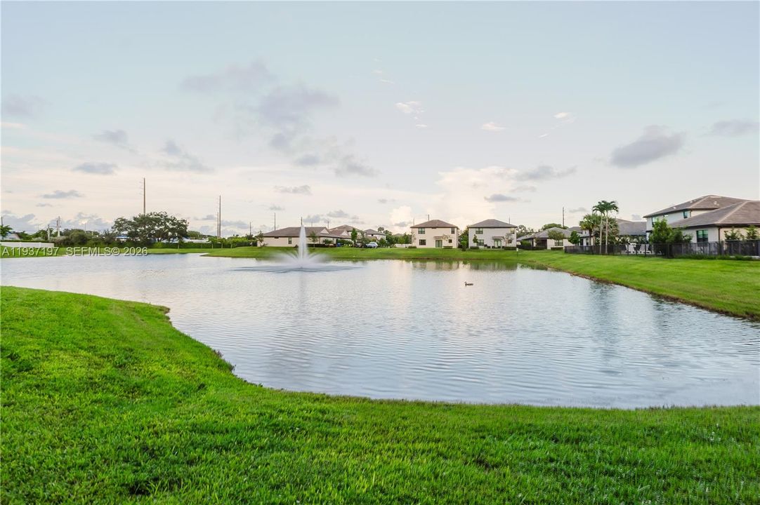 В аренду: $3,850 (4 спален, 2 ванн, 2099 Квадратных фут)