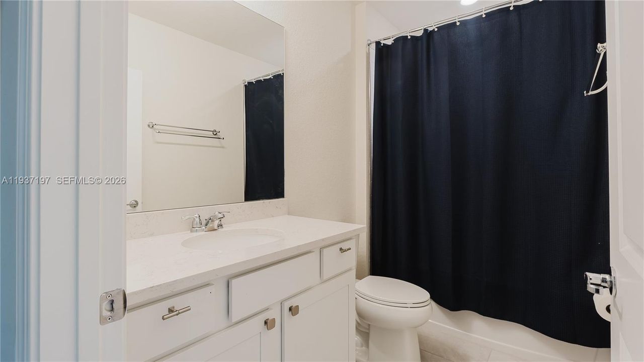 В аренду: $3,850 (4 спален, 2 ванн, 2099 Квадратных фут)