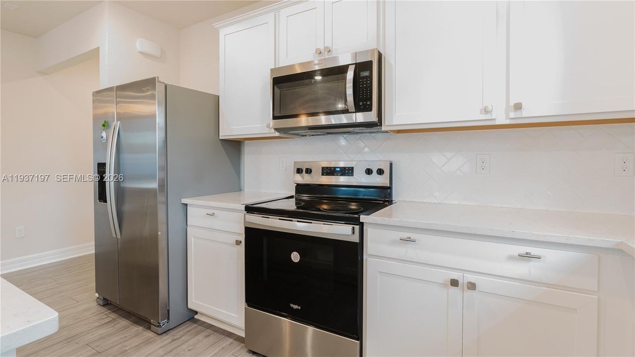 В аренду: $3,850 (4 спален, 2 ванн, 2099 Квадратных фут)