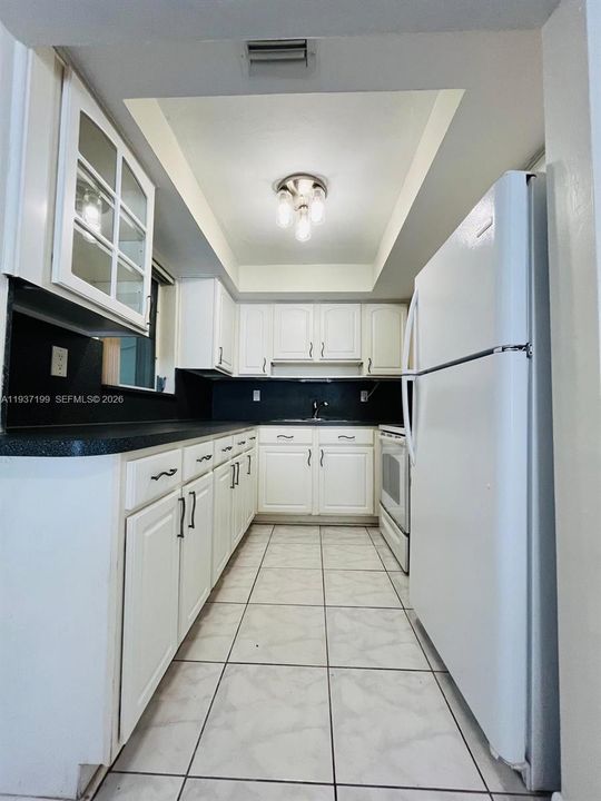 В аренду: $2,750 (3 спален, 2 ванн, 1008 Квадратных фут)