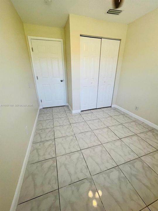 В аренду: $2,750 (3 спален, 2 ванн, 1008 Квадратных фут)