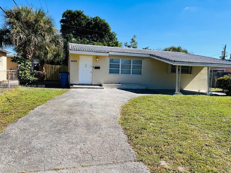 В аренду: $2,750 (3 спален, 2 ванн, 1008 Квадратных фут)