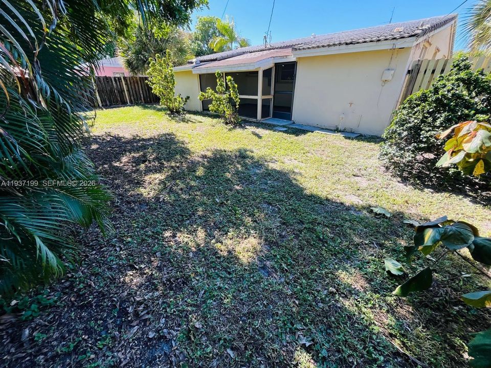 В аренду: $2,750 (3 спален, 2 ванн, 1008 Квадратных фут)